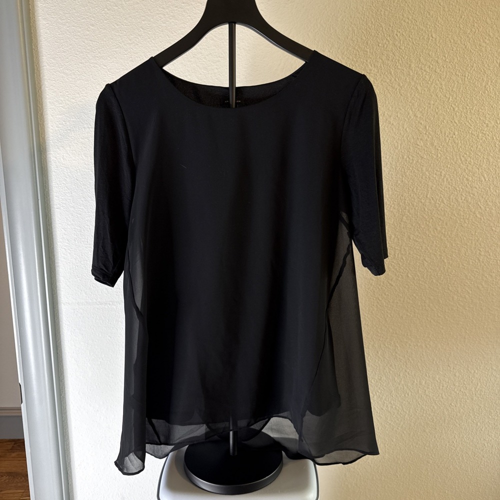 Ann Taylor Sheer Lined Top Black Size M